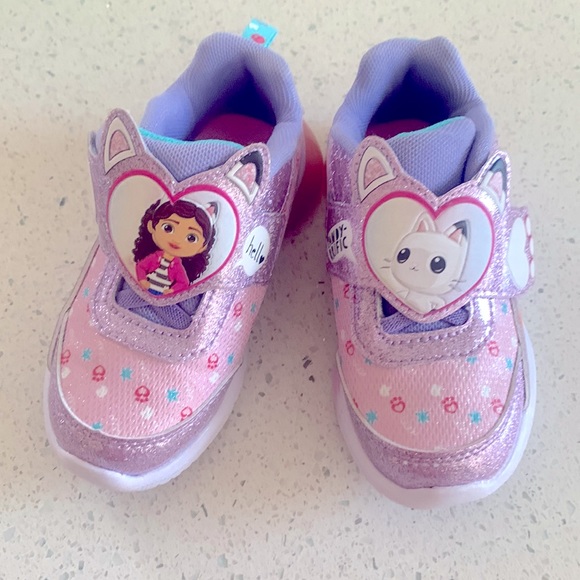 Shoes Gabbys Dollhouse Light Up Sneakers Size 7 Little Kids Like New Poshmark